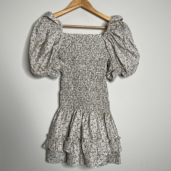 THE FEMM Cleo brown floral puff sleeve smocked mini dress NWT - Picture 2 of 8